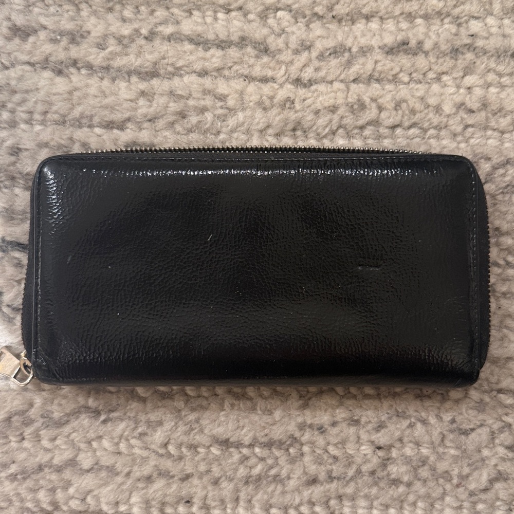 YSL Yves Saint Laurent Authentic Black Patent Leather Wallet - Picture 2 of 4